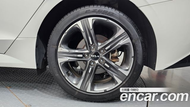 Kia K5 2023 — photo 7