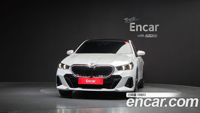 BMW 5-Series 2026 — photo 3