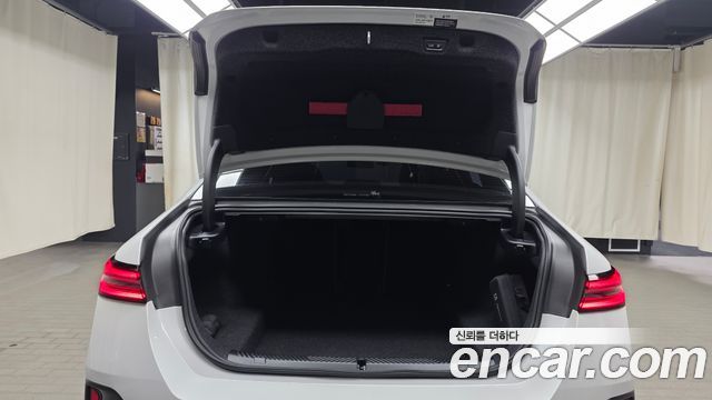 BMW 5-Series 2026 — photo 24