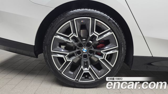 BMW 5-Series 2026 — photo 26