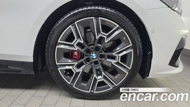BMW 5-Series 2026 — photo 7