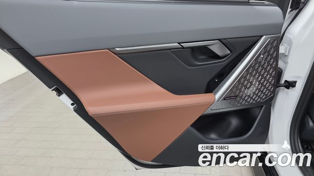 BMW 5-Series 2026 — photo 15
