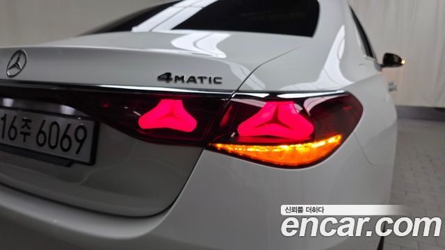 Mercedes-Benz E-Class 2024 — photo 9