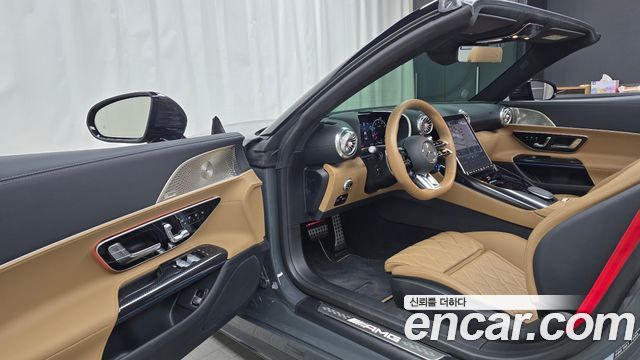 Mercedes-Benz SL-Class 2024 — photo 13