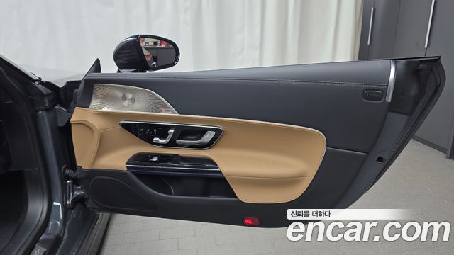 Mercedes-Benz SL-Class 2024 — photo 15