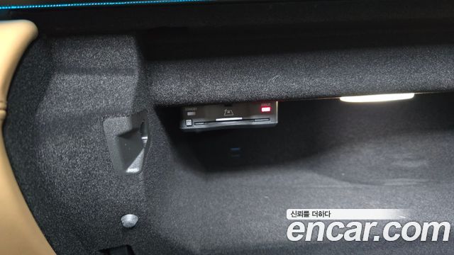 Mercedes-Benz SL-Class 2024 — photo 30