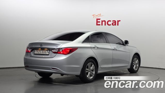 Hyundai Sonata 2015 — photo 2