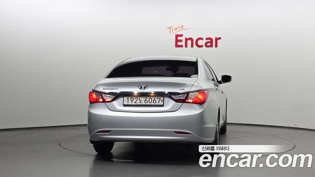 Hyundai Sonata 2015 — photo 4