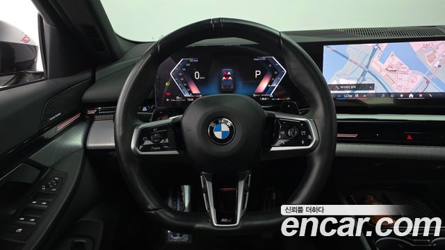 BMW 5-Series 2024 — photo 13