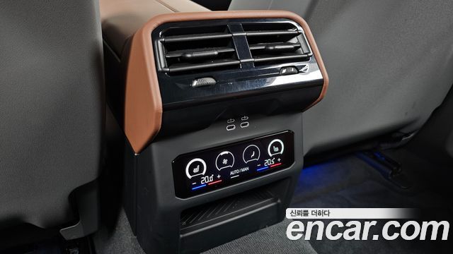 BMW 5-Series 2026 — photo 18