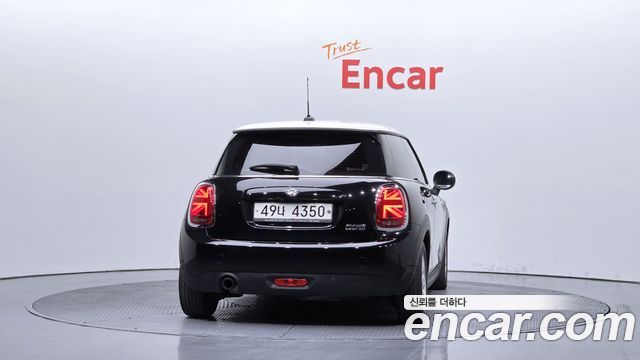 Mini Cooper 2019 — photo 4