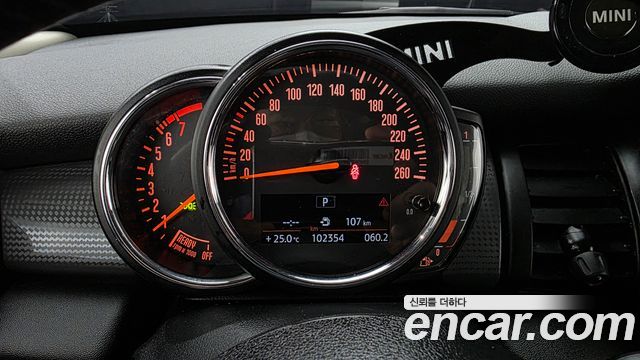 Mini Cooper 2019 — photo 11
