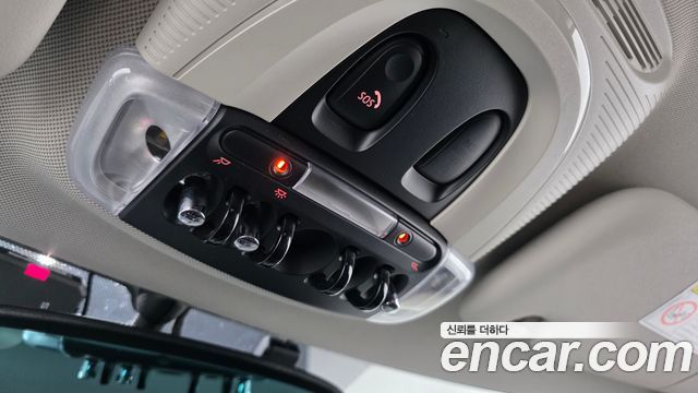 Mini Cooper 2019 — photo 21
