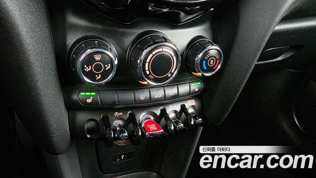 Mini Cooper 2019 — photo 22