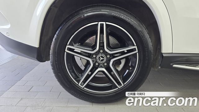 Mercedes-Benz GLE-Class 2021 — photo 5