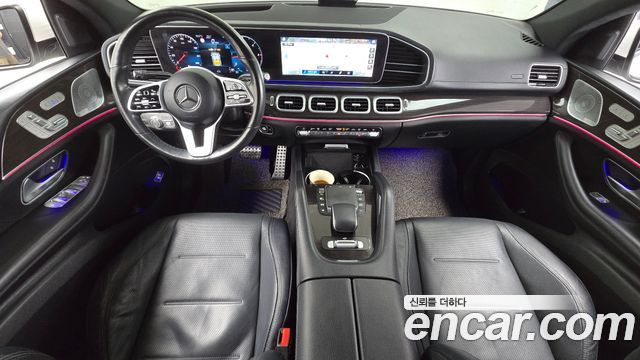 Mercedes-Benz GLE-Class 2021 — photo 10