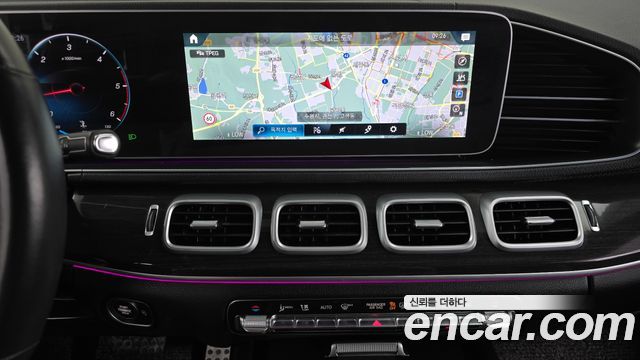 Mercedes-Benz GLE-Class 2021 — photo 19