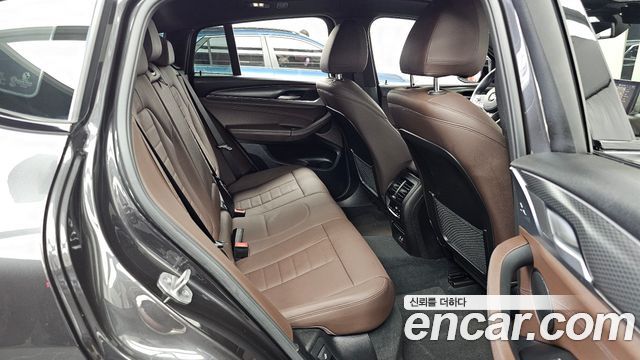 BMW X4 2022 — photo 18