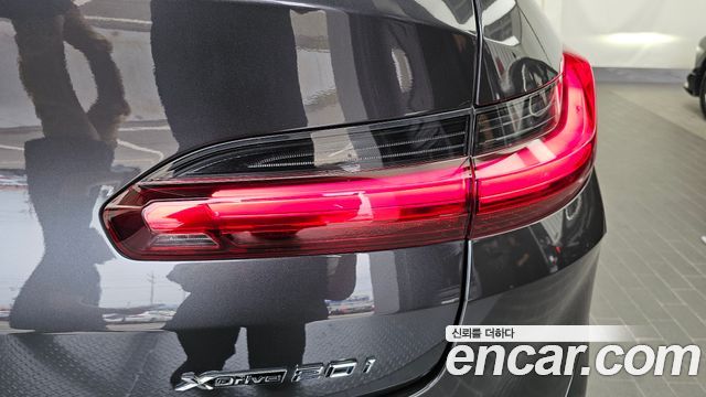BMW X4 2022 — photo 9