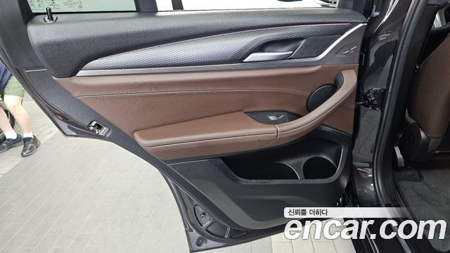 BMW X4 2022 — photo 15