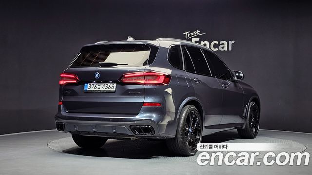BMW X5 2022 — photo 2