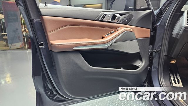 BMW X5 2022 — photo 14