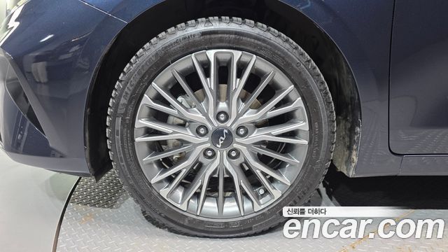 Kia K3 2022 — photo 5