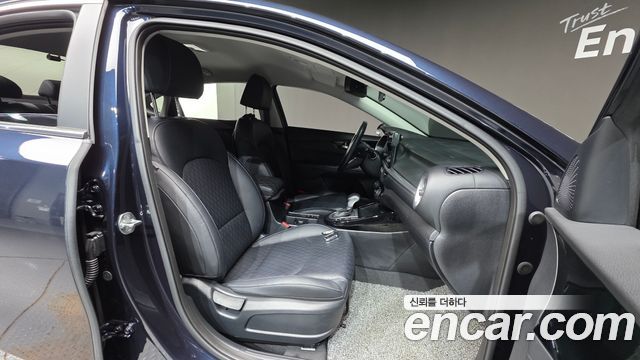 Kia K3 2022 — photo 13