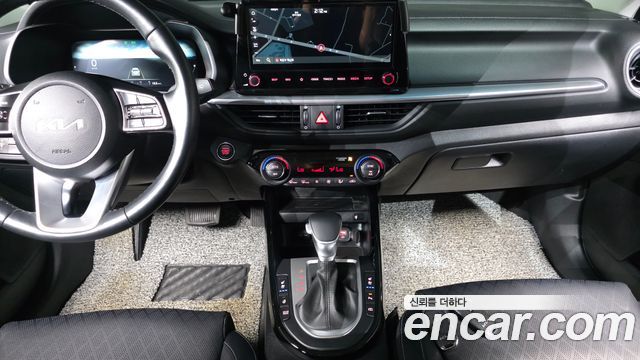 Kia K3 2022 — photo 21