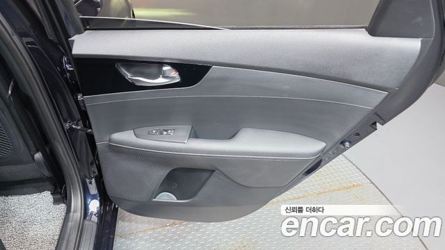 Kia K3 2022 — photo 15