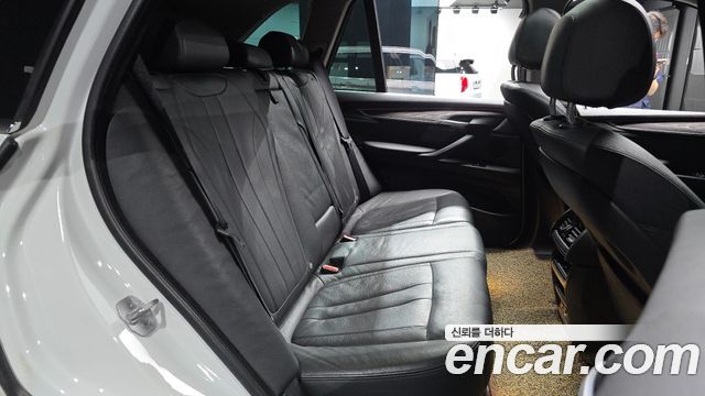 BMW X5 2016 — photo 11