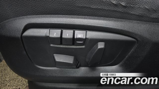 BMW X5 2016 — photo 17