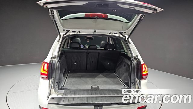 BMW X5 2016 — photo 20