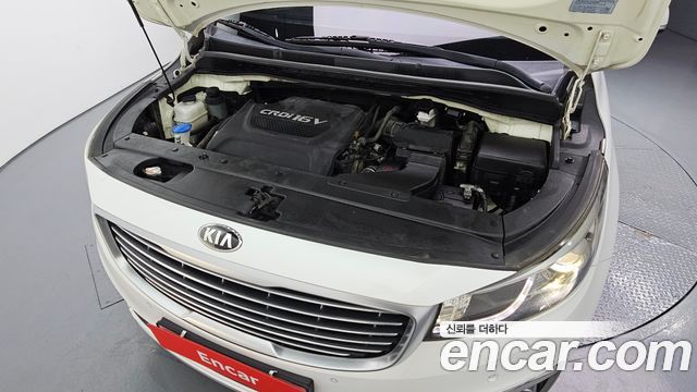 Kia Canival 2015 — photo 6