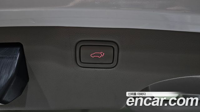 Kia Canival 2015 — photo 20