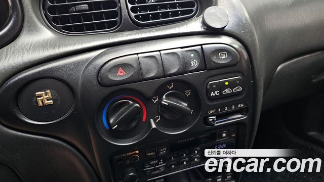 Hyundai AVANTE 1995 — photo 21