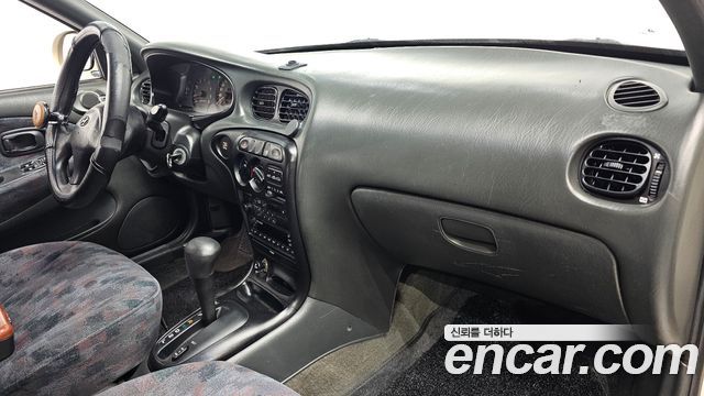 Hyundai AVANTE 1995 — photo 26