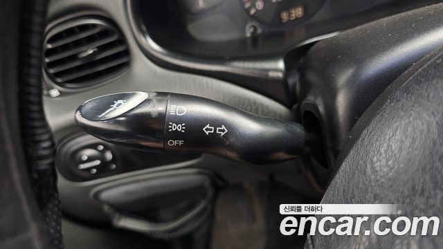 Hyundai AVANTE 1995 — photo 27