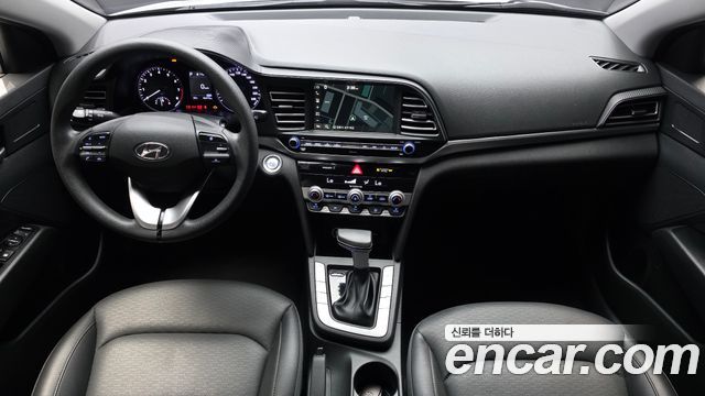 Hyundai AVANTE 2019 — photo 10