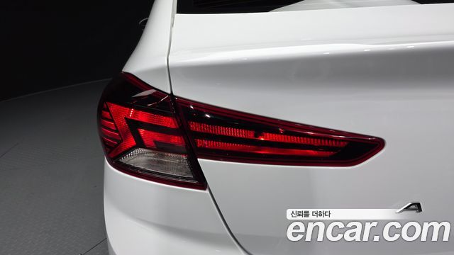 Hyundai AVANTE 2019 — photo 9