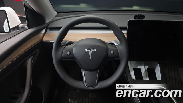 Tesla Model Y 2024 — photo 19