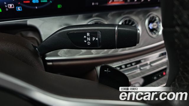 Mercedes-Benz CLS-Class 2021 — photo 9