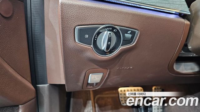 Mercedes-Benz CLS-Class 2021 — photo 16
