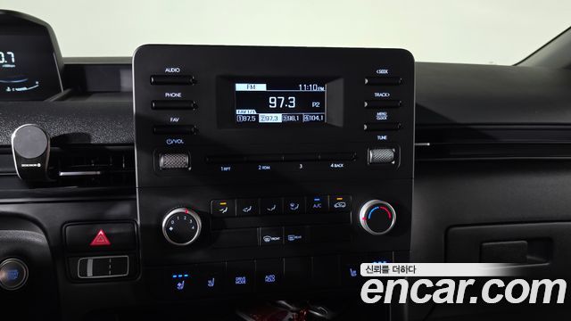 Hyundai Staria 2023 — photo 18