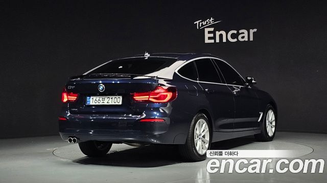 BMW Gran Turismo 2021 — photo 2