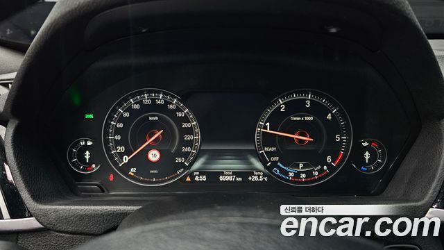 BMW Gran Turismo 2021 — photo 8