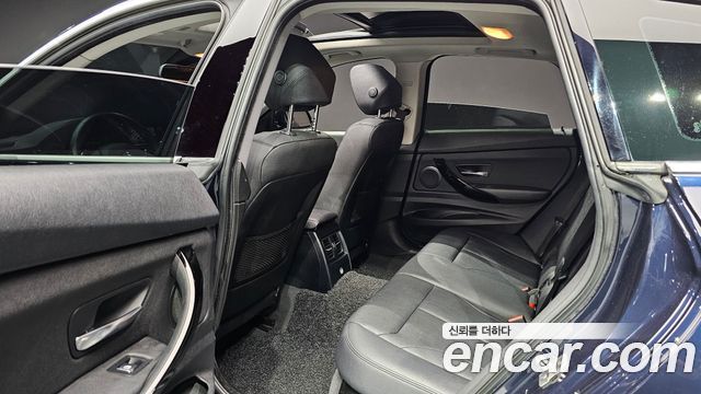 BMW Gran Turismo 2021 — photo 11