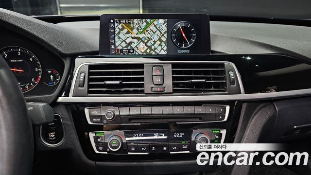 BMW Gran Turismo 2021 — photo 12