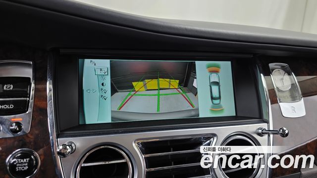 Rolls-Royce Ghost 2015 — photo 15
