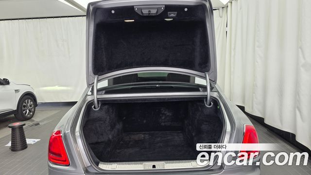 Rolls-Royce Ghost 2015 — photo 20